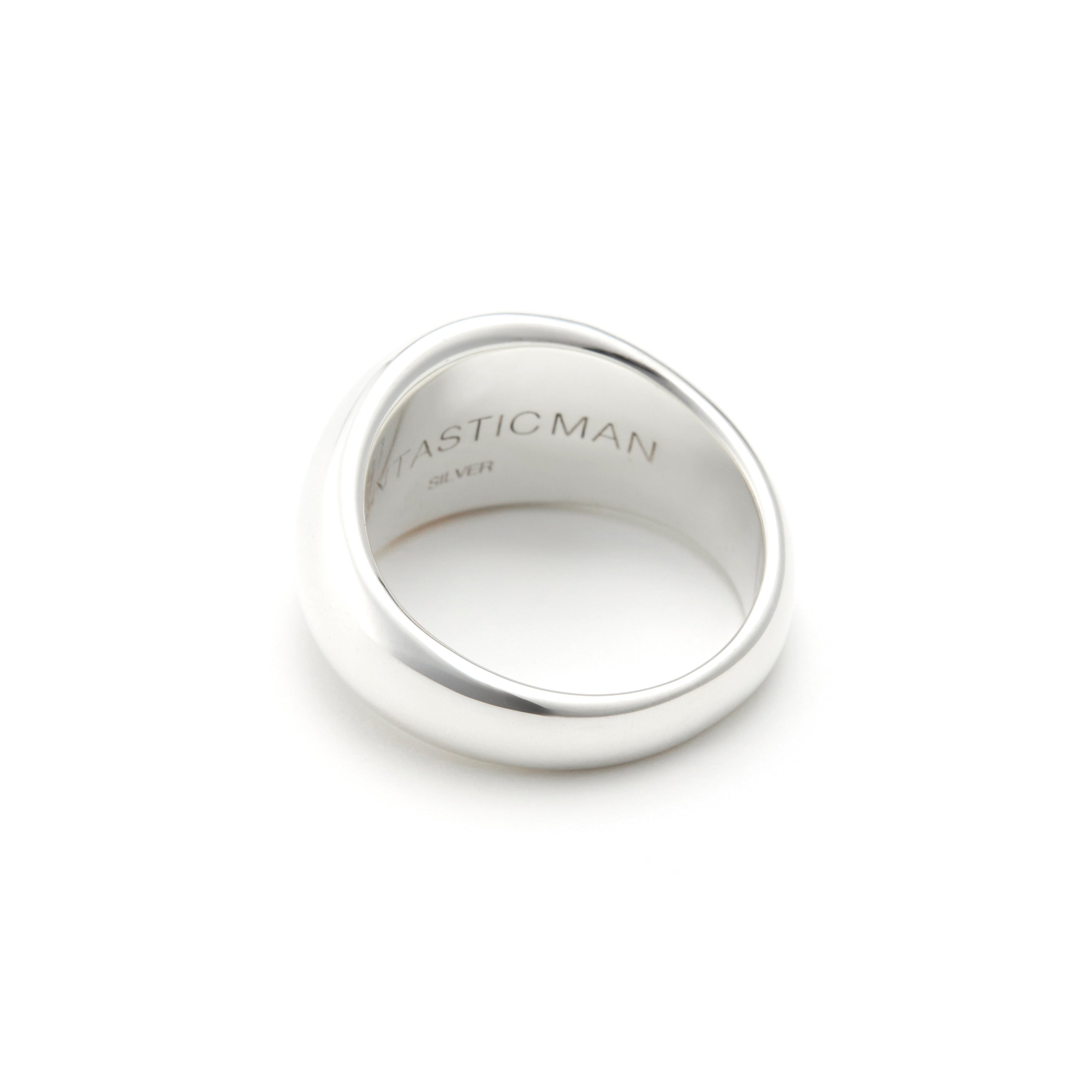 RING 740 White butterfly shell