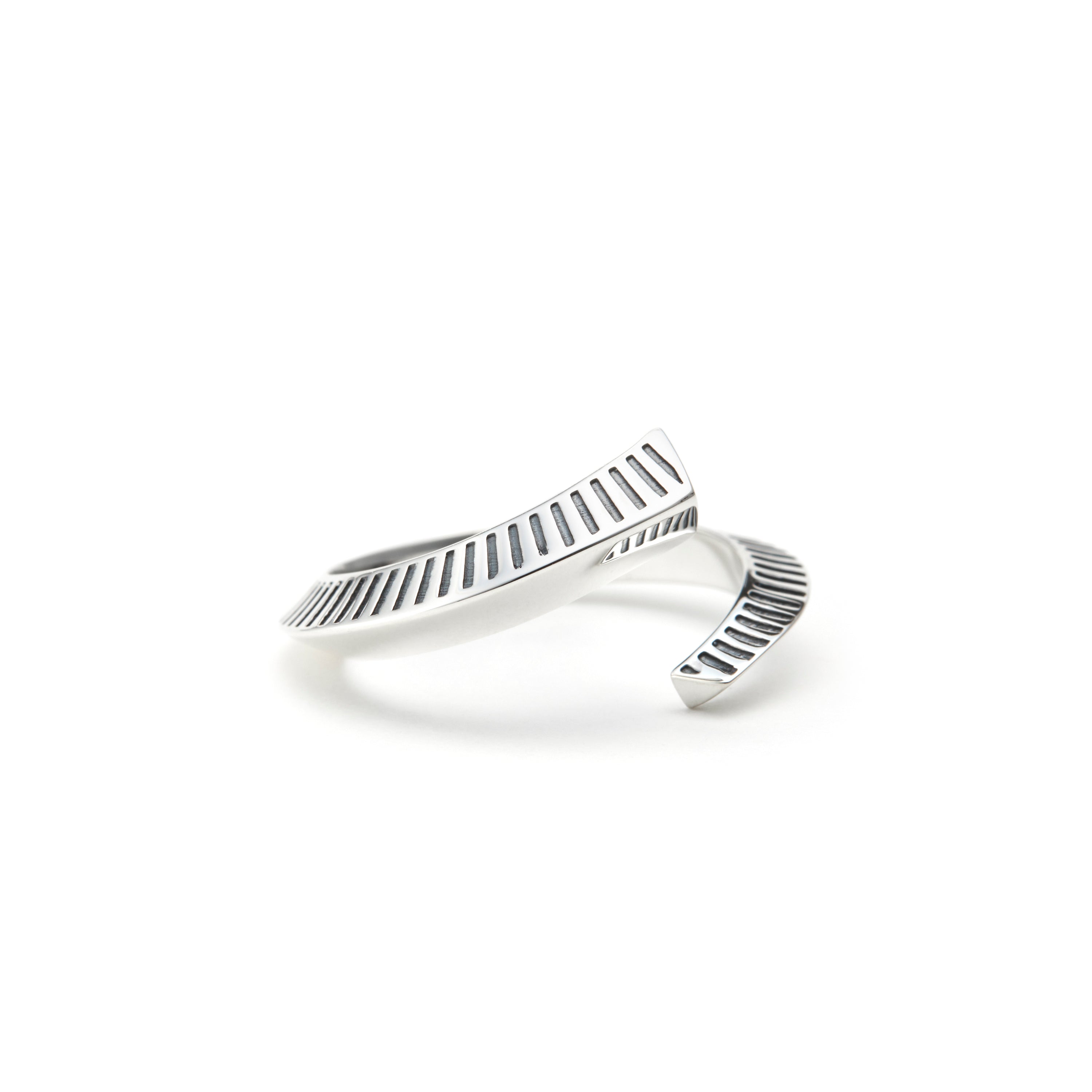 RING 1048