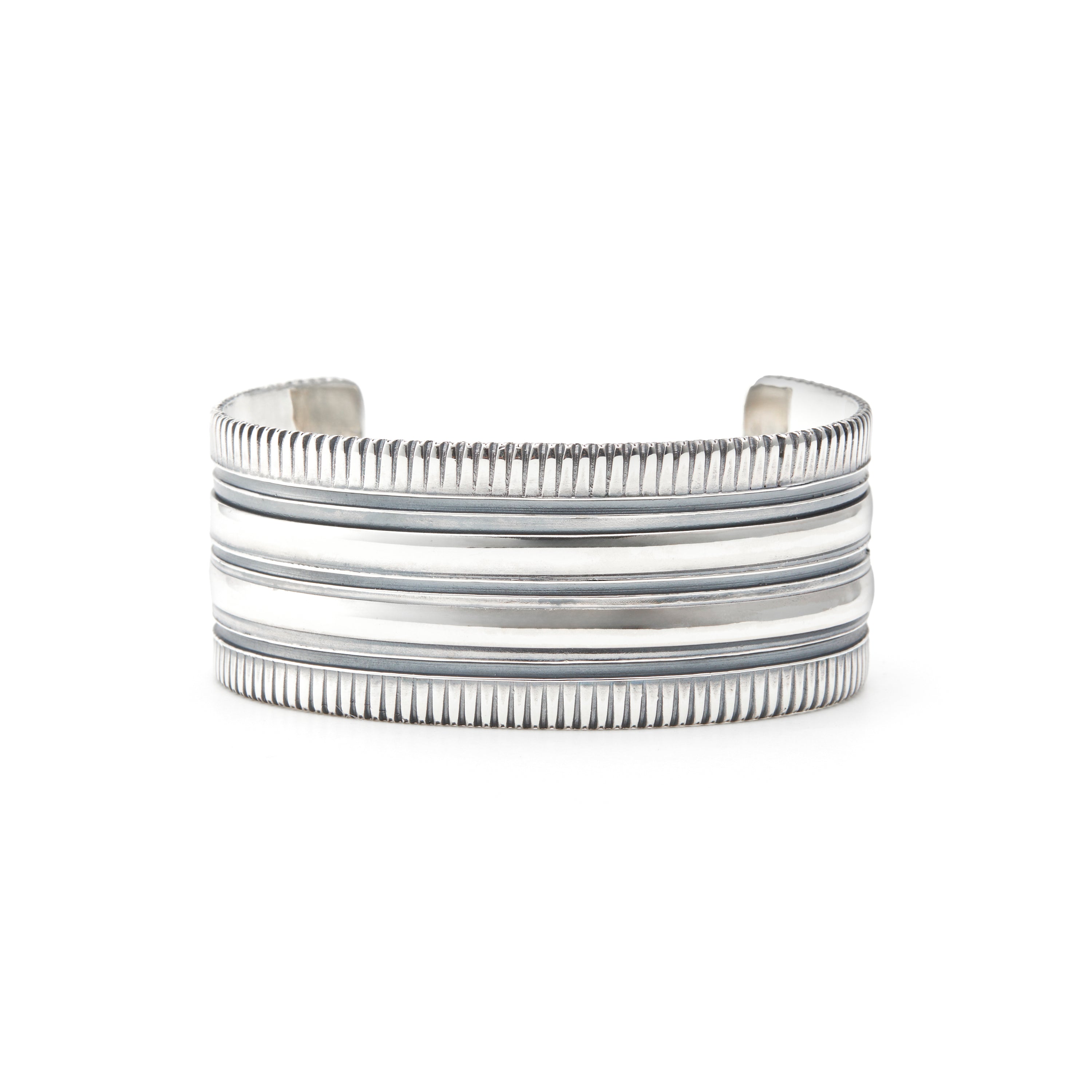 FANTASTIC MAN BANGLE 126