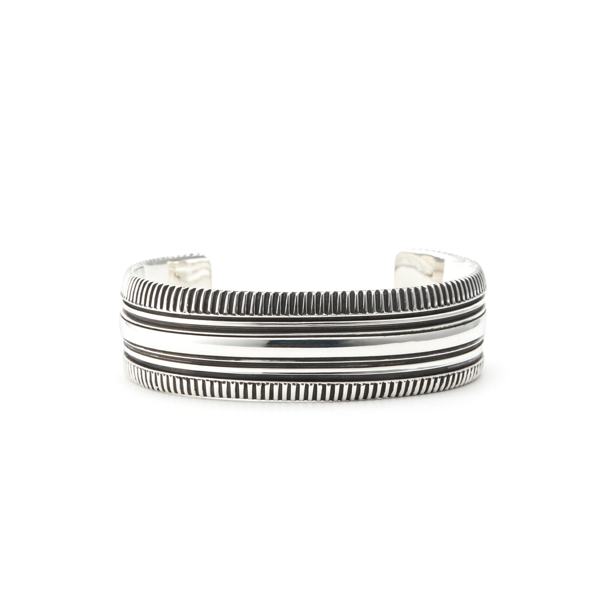 FANTASTIC MAN BANGLE 139