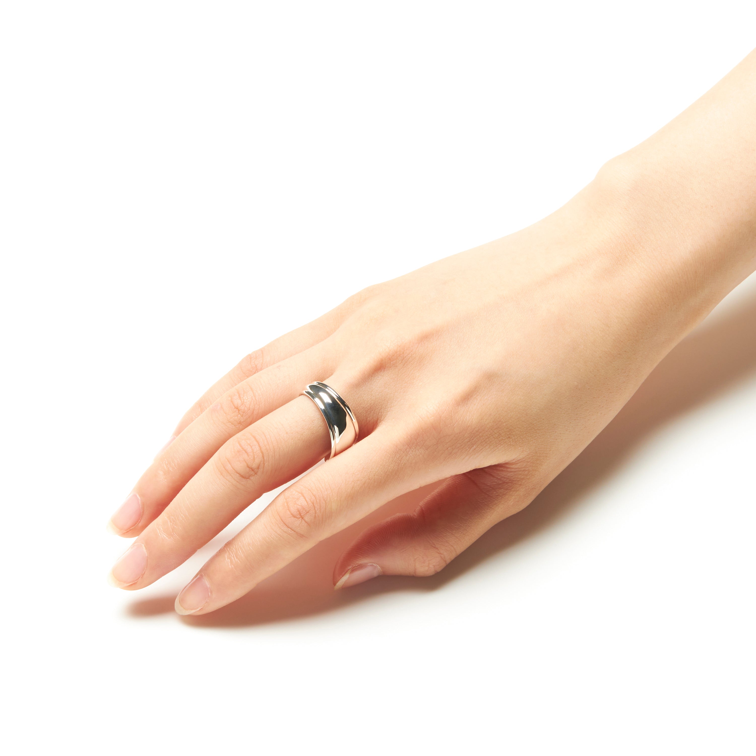 RING 832