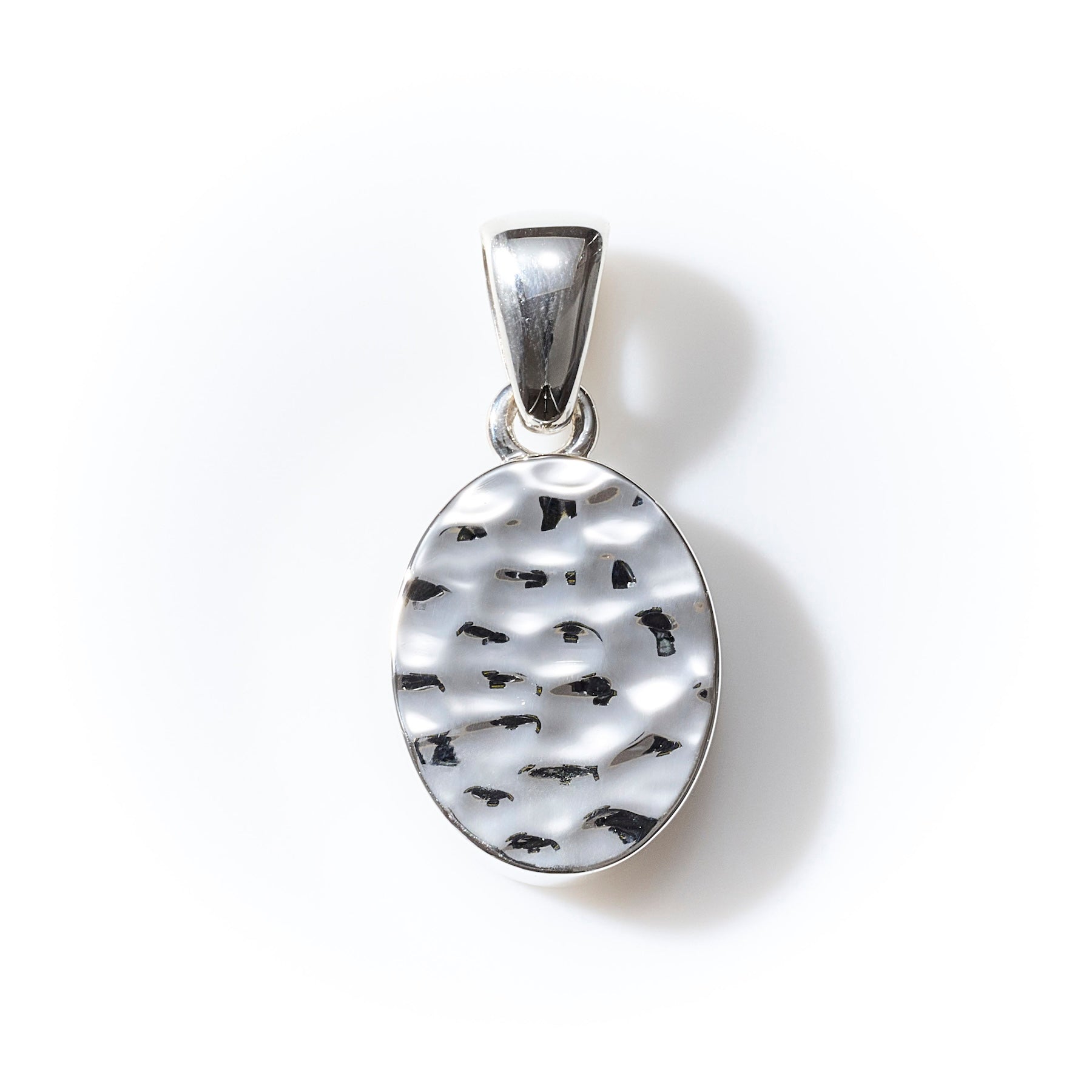 NECKLACE TOP 974 Hammered